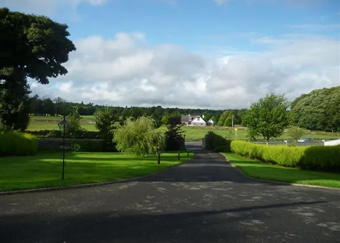 Bed & Breakfast Armcashel 3*